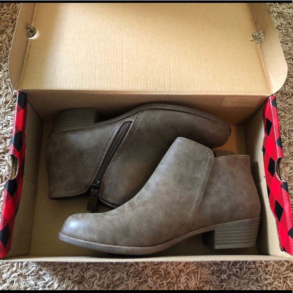 Brown Arizona Ankle Boots